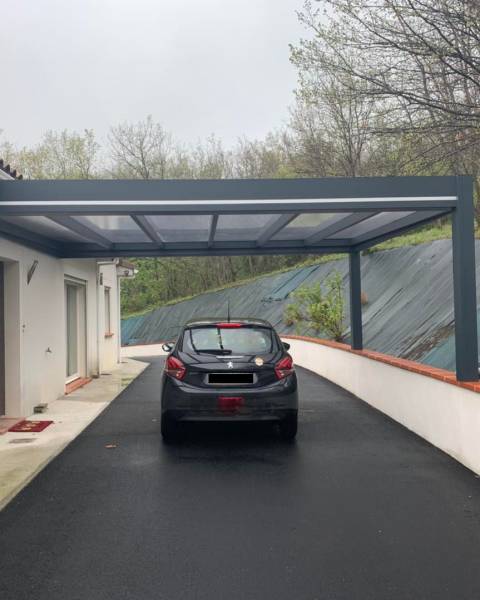 Fabricant d’abri de voiture en aluminium à Strasbourg 