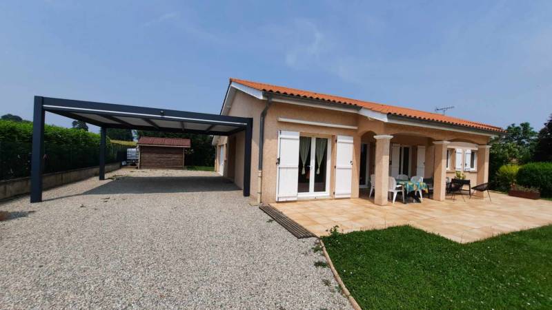 Abri de voiture en aluminium sur mesure à Rennes en Bretagne