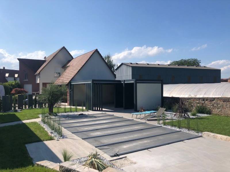 Pool house en aluminium sur mesure à Toulouse en région Occitanie